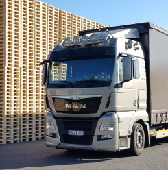 Logistik Krenzer Paletten www.krenzer-paletten.de (6).jpg
